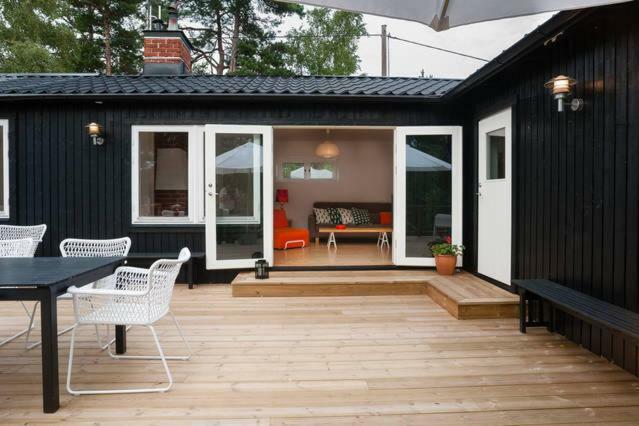 Archipelago-House With Pool, Boat And Bikes Villa Djurhamn Exterior photo